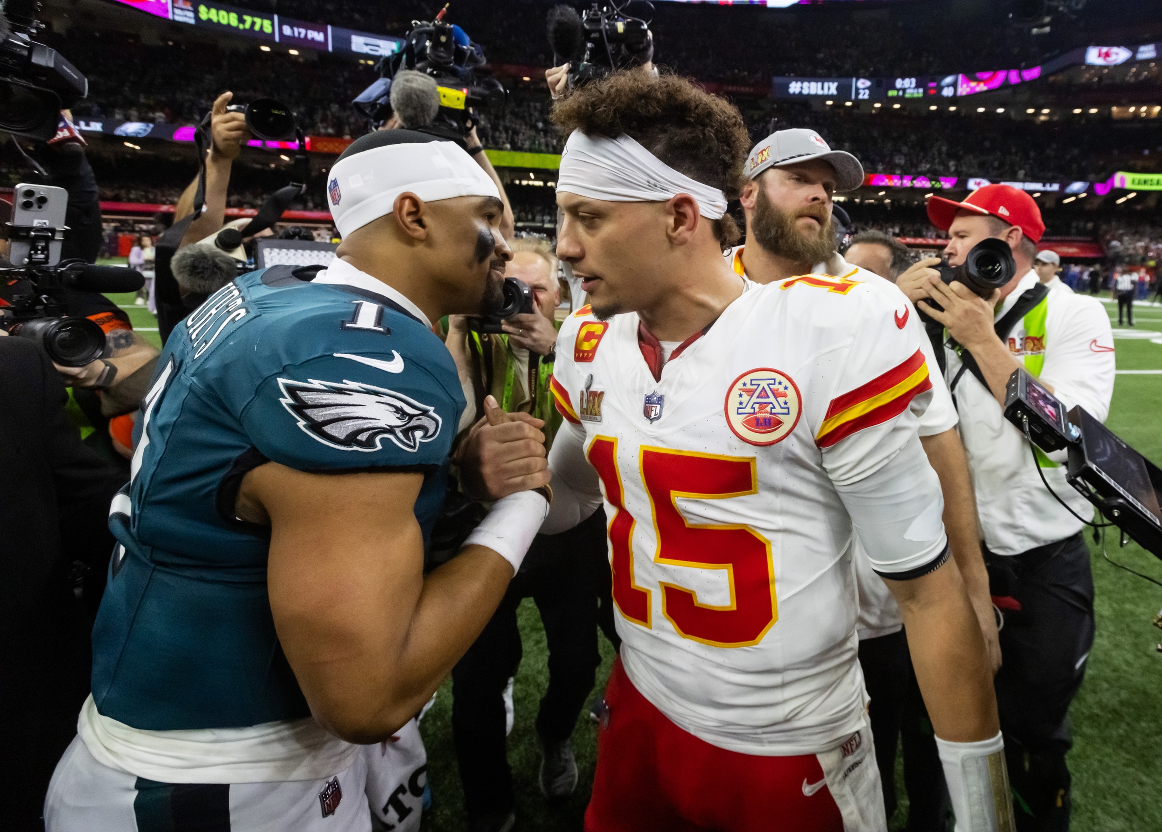 Highest-Paid NFL Quarterbacks in 2025: Where Does Patrick Mahomes and Jalen Hurts Rank?