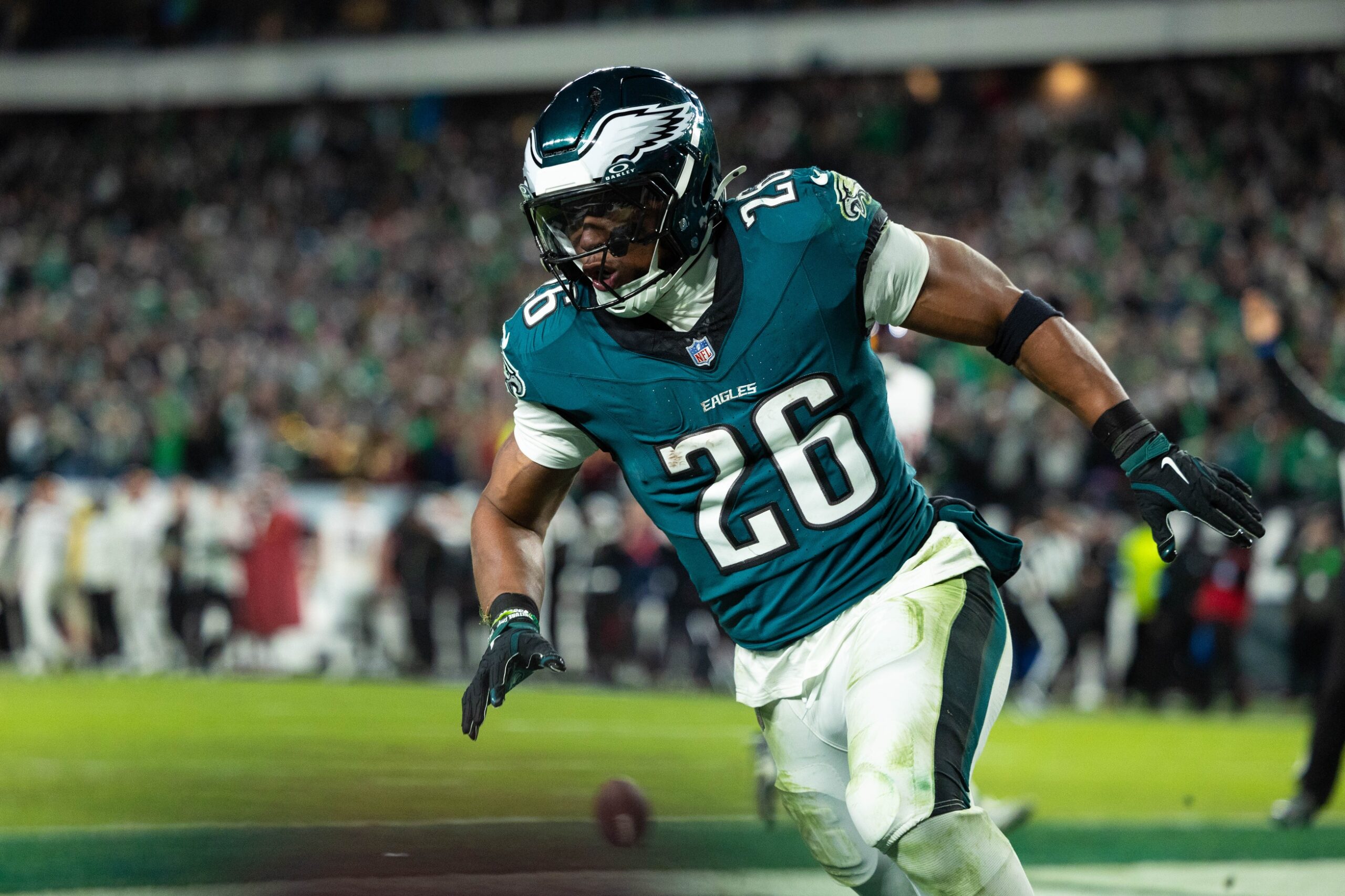 Highest-Paid NFL Running Backs in 2025: Who’s Cashing In and Why